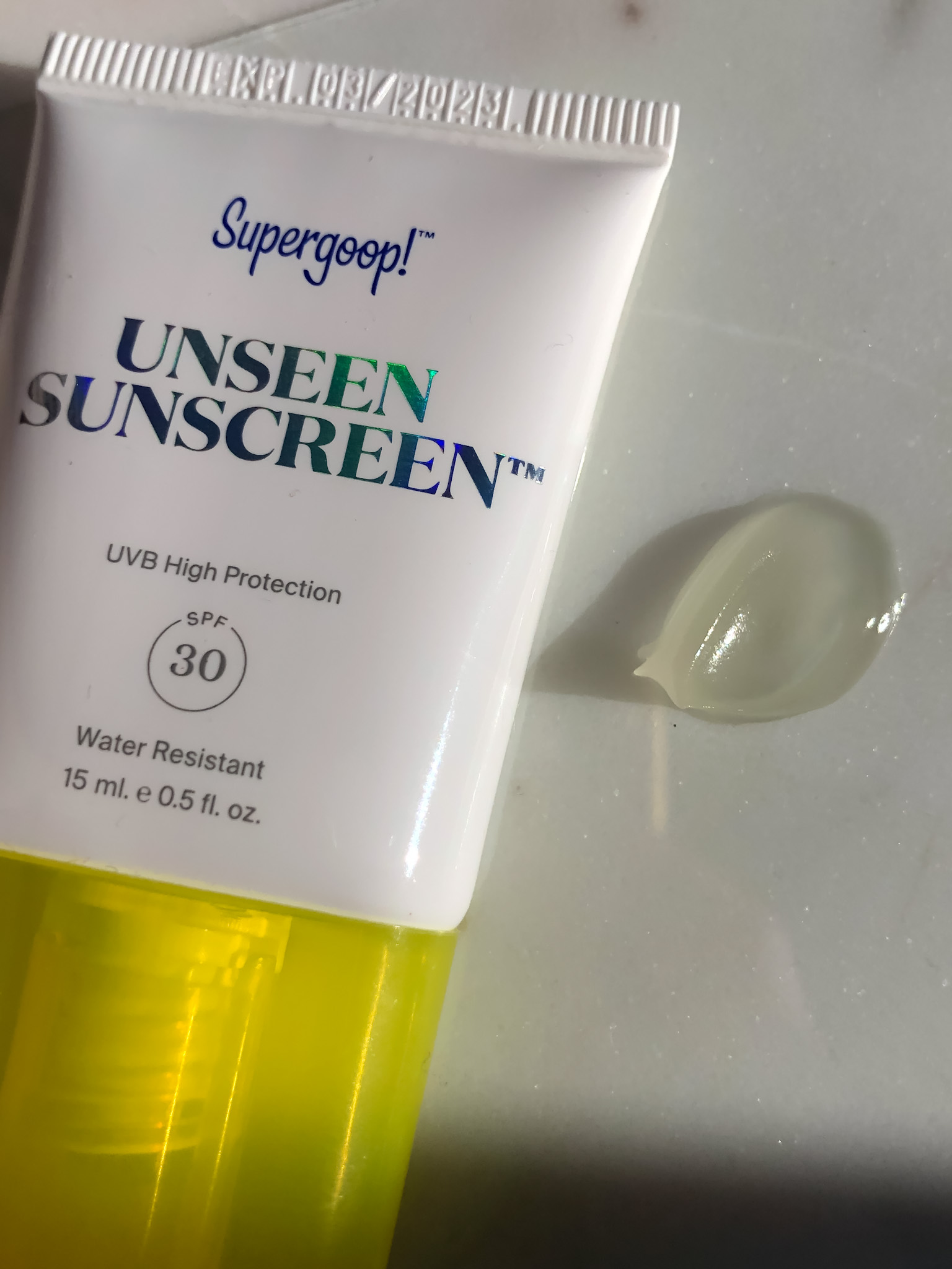 Supergoop Unseen Sunscreen SPF 30 Tekstura